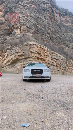 کرایسلەر 300